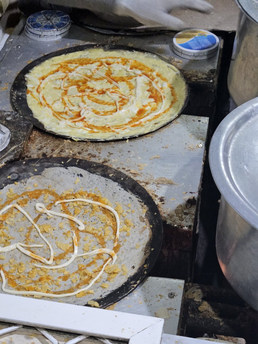 RDevadasan's tweet photo. Ragag bread with cheese and egg. DUBAI https://t.co/nAS2Ntr7ca