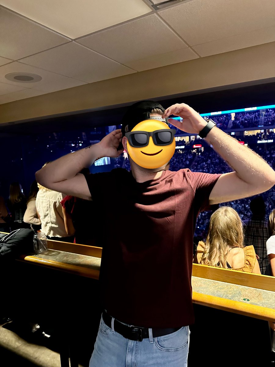 PupAshtonMN's tweet photo. I felt like such a bully last night at a concert I went too… don’t let me catch you with your waistband out in the bathroom 😈🙈
#whitiesboy #wedgieboy #wedgie #wedgiejock #wedgiejocks #wedgiekink #wedgietime https://t.co/7n59H4rxsU