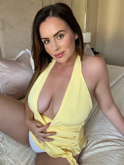 Watch 🌹 Charlie Rose 🌹's leaked NSFW photo on TwXstars