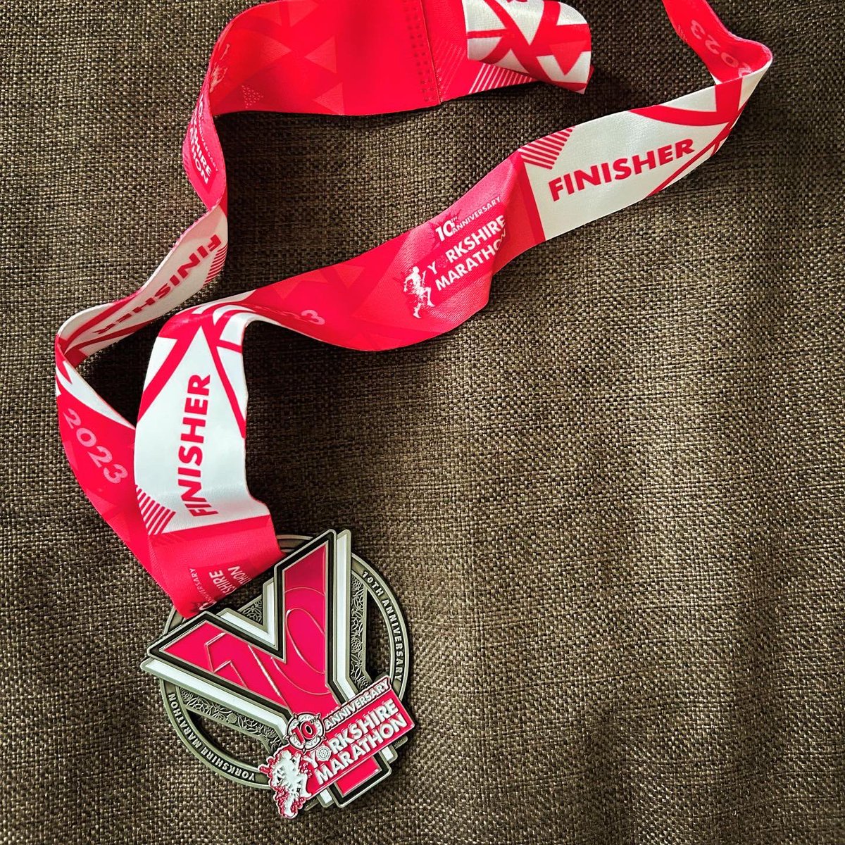 James Pidgeon (@jamestomp) on Twitter photo .<a href="/RunYorkshire/">The Yorkshire Marathon</a> Marathon โ๏ธ
04:50:22
Was hoping for 04:30, but hey ho. Next time!
20mins faster than when I last ran a marathon <a href="/LondonMarathon/">TCS London Marathon</a> 5 years ago though! Small wins ๐ค
๐โโ๏ธ๐โ๏ธ .<a href="/RunYorkshire/">The Yorkshire Marathon</a> Marathon โ๏ธ
04:50:22
Was hoping for 04:30, but hey ho. Next time!
20mins faster than when I last ran a marathon <a href="/LondonMarathon/">TCS London Marathon</a> 5 years ago though! Small wins ๐ค
๐โโ๏ธ๐โ๏ธ