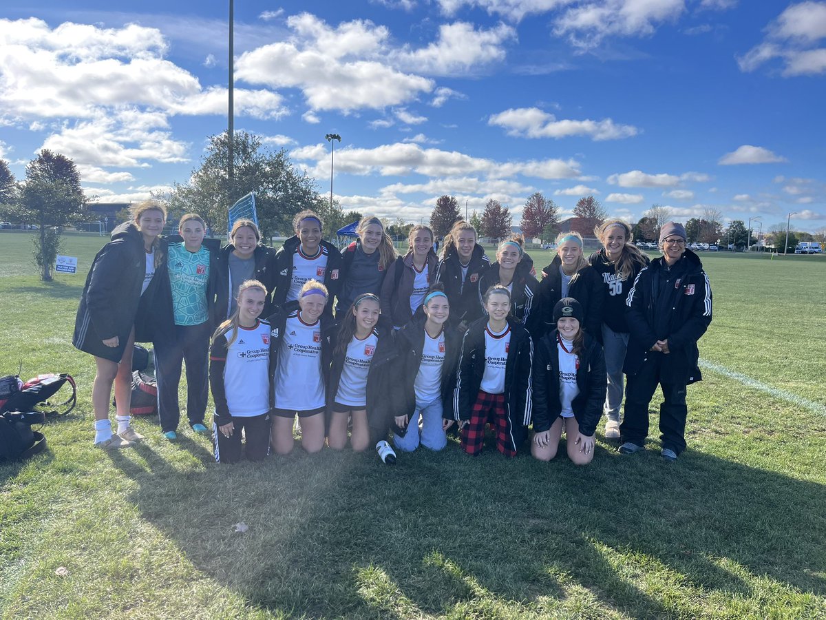 ᗰYᗩ ᕼᗩᑎᔕOᑎ #2 tweet media