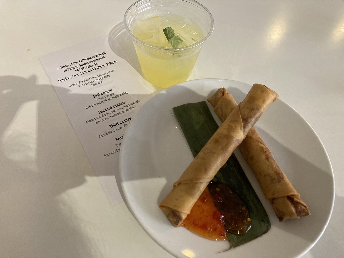 ISCChicago's tweet image. 2 Pork Lumpia, Calamansi drink, from A Taste of the Philippines Brunch at @saigonsisters
