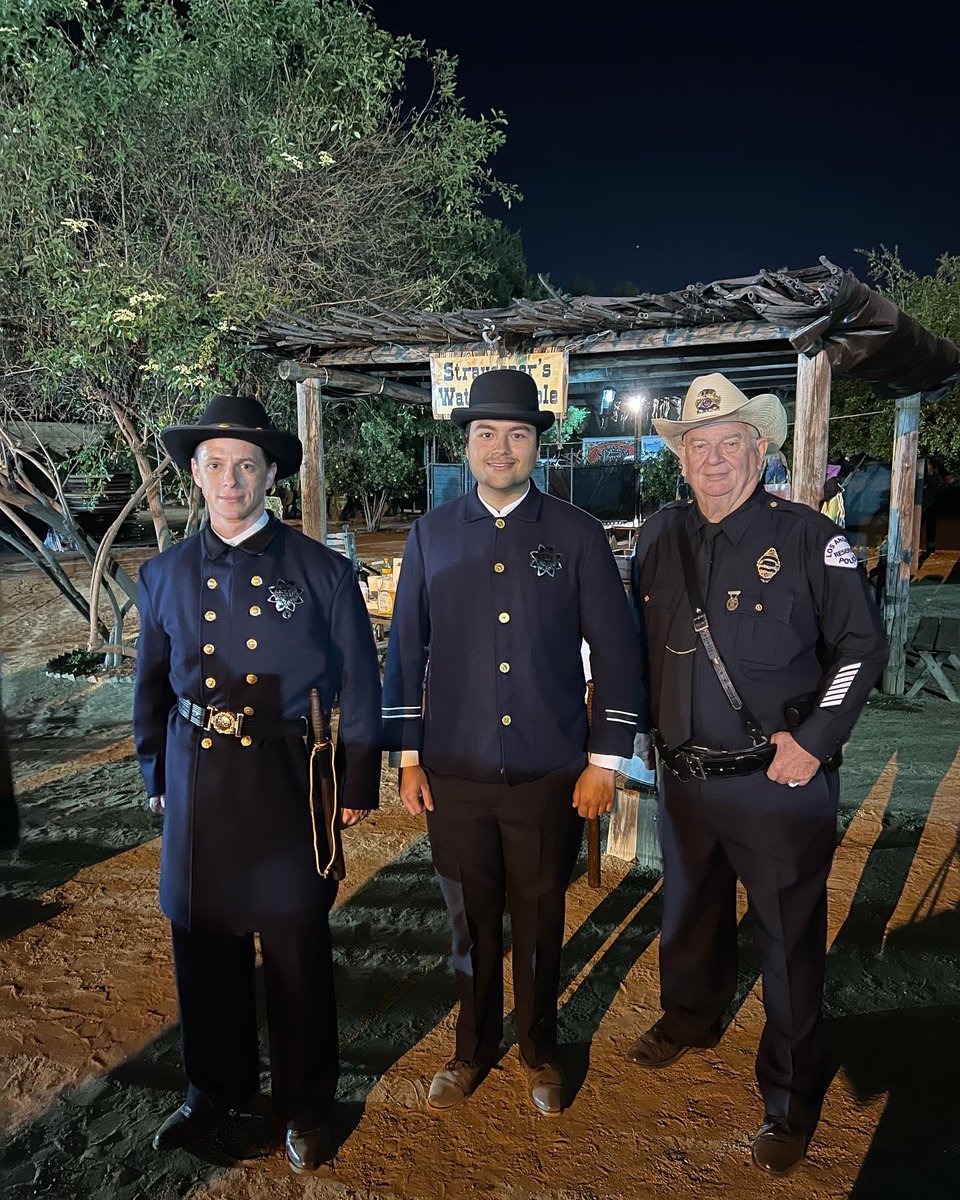 Thank you to Laura Helquist and the Mid-Valley Community Police Council board for hosting an amazing Cops &amp; Cowboys event last night. 

Congratulations to Lieutenant Craig Lally and LAPD Reserve Officer Steven Fazio, recipients of the 2023 Gold Star Award.