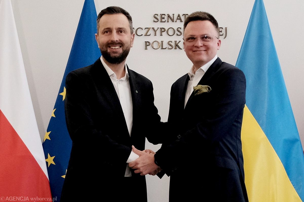 O_Lenart_'s tweet photo. Prawda jest taka, że gdyby nie ONI, byśmy się dalej męczyli z pisiorami.

Dziękuję, po prostu dziękuję ❤️
#bazarek #Wybory23 https://t.co/RJG7ZinC6u