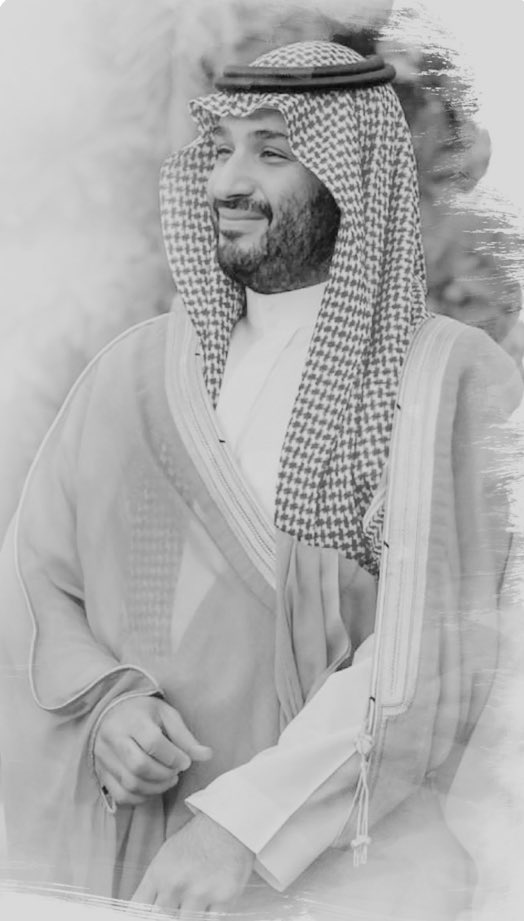 #محمد_بن_سلمان #ولي_العهد #عراب_الرؤية #المملكة_العربية__السعودية في يده اليمنى قرار و في يده الأخرى مصير ما له يسار … ولي العهد محمد الحر الأمين في كل يد تشوف له خير ….. و يمدها بخير لأنه كذا صرنا نشوف …. أن كل يدينه يمين