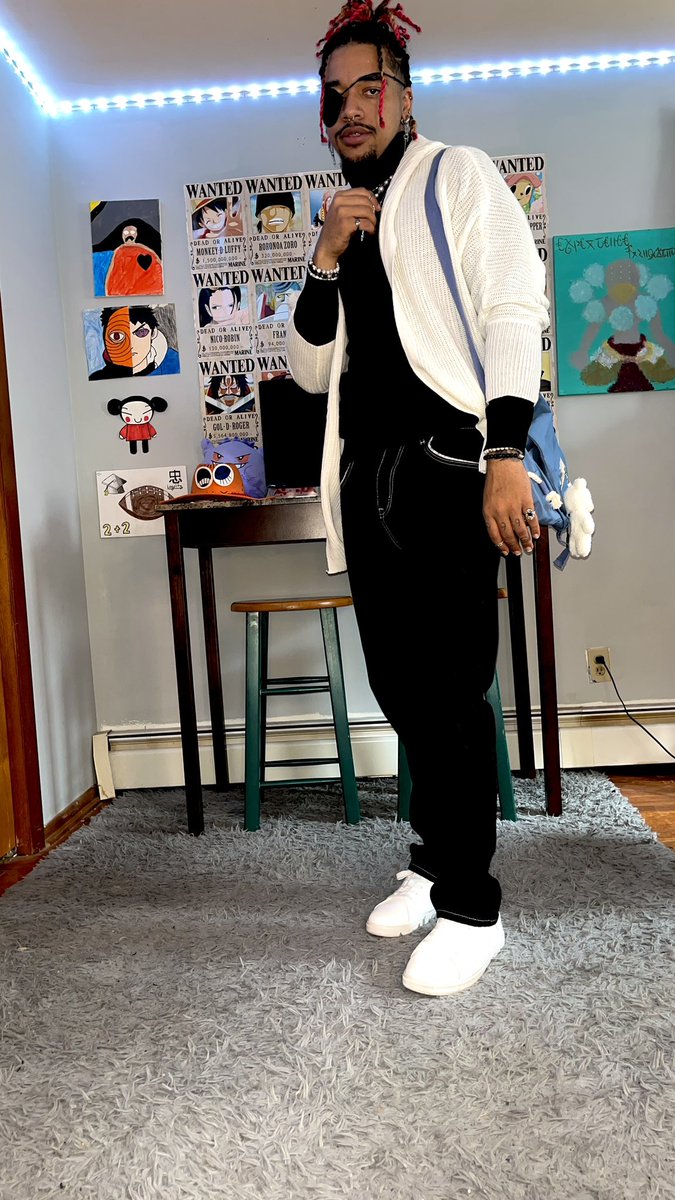 _cvm15's tweet image. Got inspiration for an outfit resembling kenpachi since I hurt myself 🙃, but here’s part 5 of my anime character inspired outfits ft Kenpachi Zaraki #BLEACH