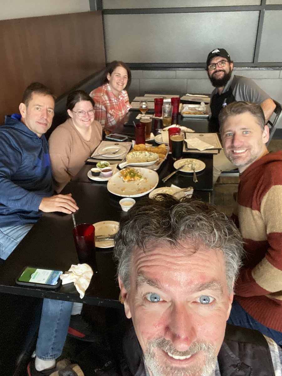JB15TM's tweet photo. Michigan @waze editors at a local Cafè. #fixthemap
@Waze_Michigan https://t.co/dFzqOomiVT