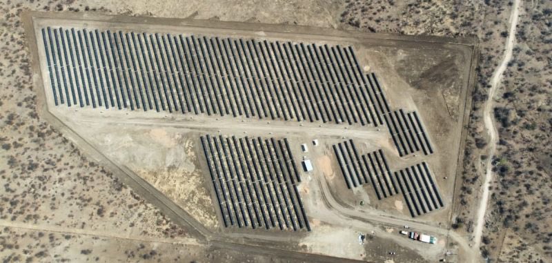 Botswana's first solar power plants supplying 4Mw of electricity to the BPC grid. Developed by @Sturdee_Energy with construction support from local company @ASEBotswana. This consortium's next project will be a 6Mw plant for the University of Botswana expected in early 2024.