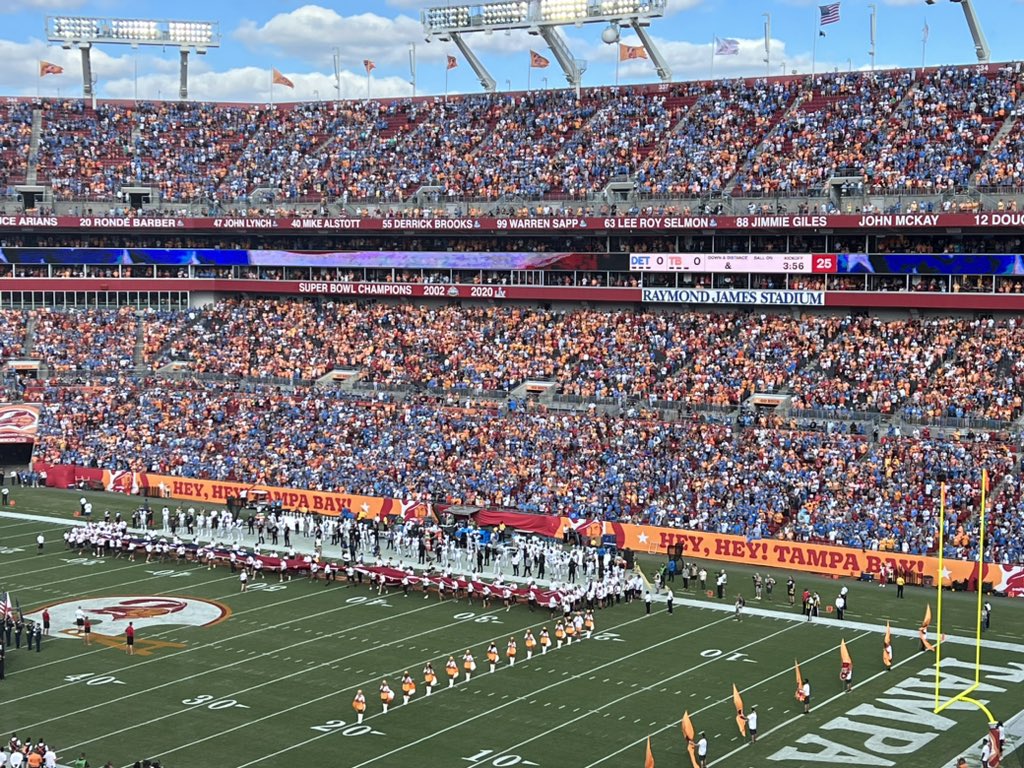 bobwojnowski's tweet photo. Lions fans have filled up almost the entire lower bowl in Tampa. Incredible. https://t.co/gAhmd9n2pO