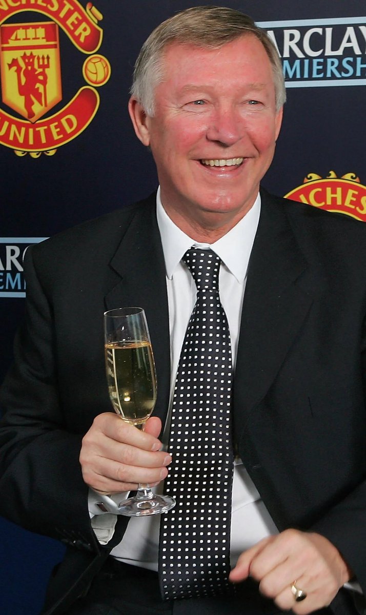 bluemoon_mcfc's tweet photo. Don’t think it will ever *not* be funny that United’s current woes can be directly traced back to Alex Ferguson and horse semen. Great stuff. https://t.co/hg0kysND8K