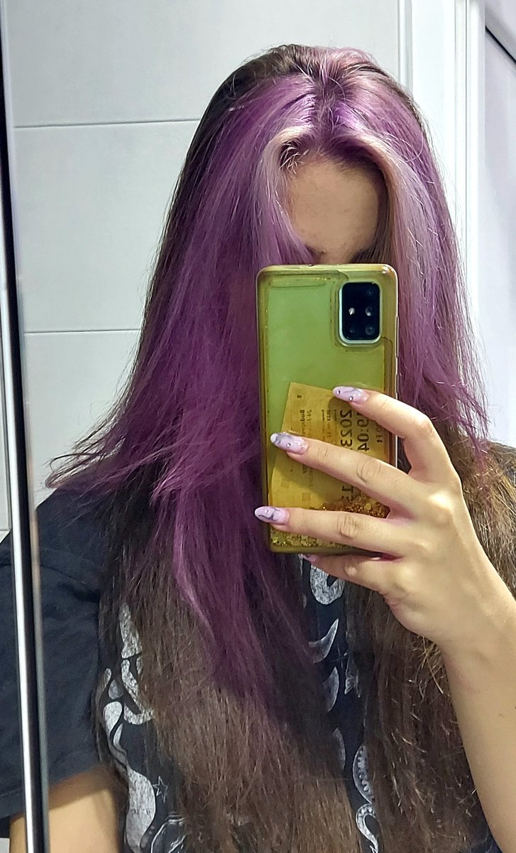 it looks alright, now I want my whole hair purple