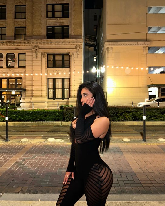 Tengo hambre 👀👀 https://t.co/gJfpRoT2EF