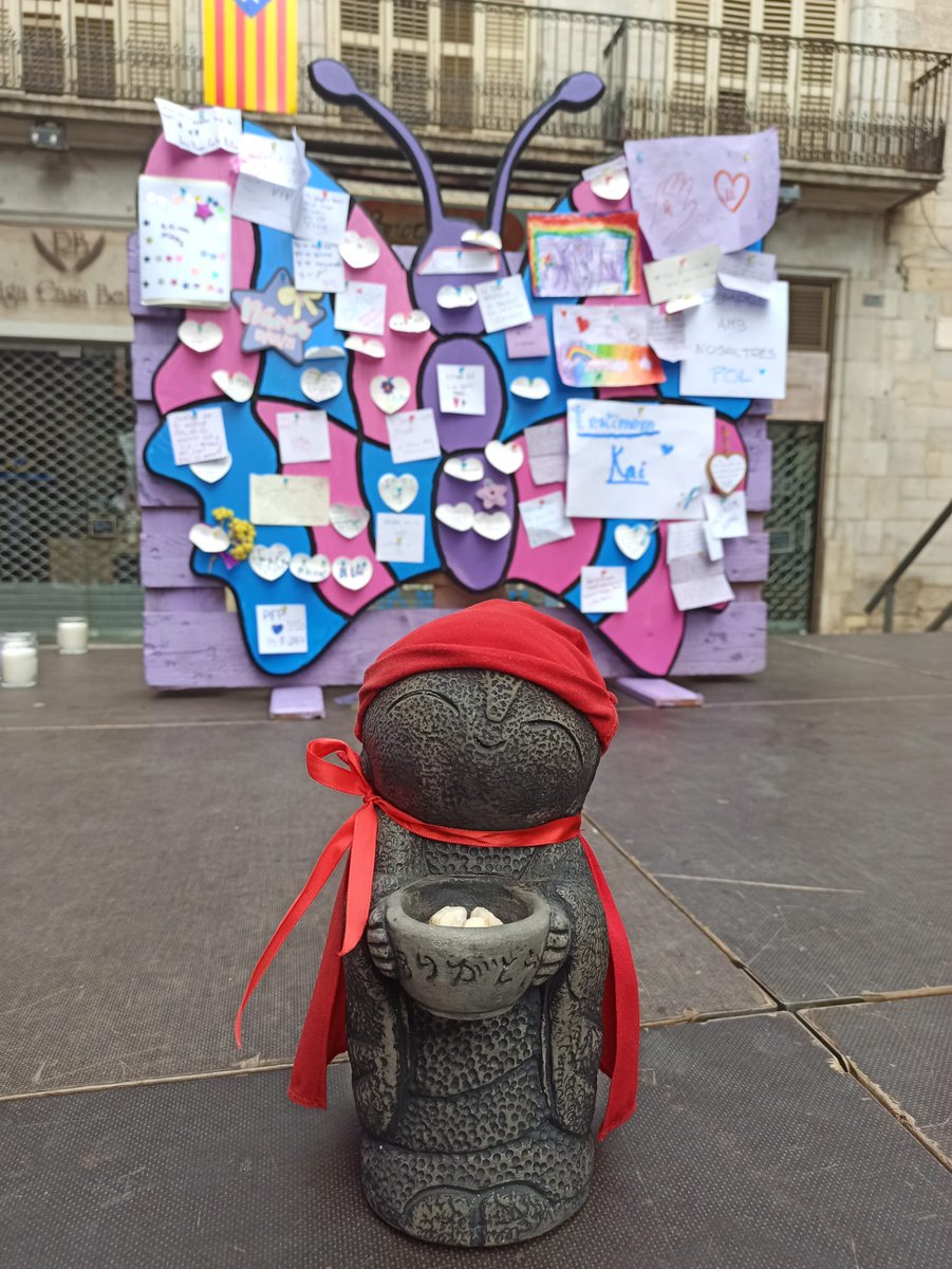 Venga llevamos 30 minutos!!! Seguimos a por la primera hora...  tenemos hashtag!!

*#NacisteYTeRecuerdo*
#BabyLoss

<a href="/a_Contracor/">A Contracor</a>
<a href="/fedupduelo/">Fedup</a>
Que siga la fiesta 🎉💙🩷💜💝