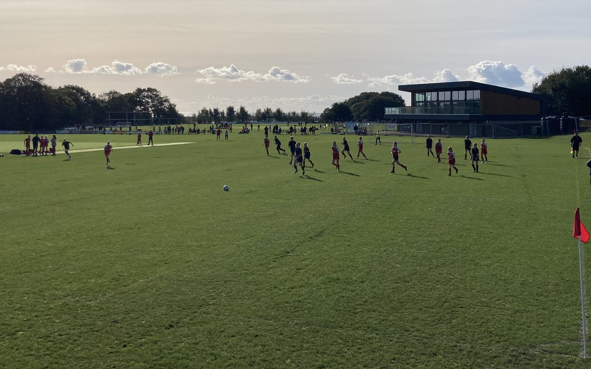 Amazing to see so many girls enjoying football this morning 😍 with all 4 of our teams in action at our new home, <a href="/BudleighCC/">Budleigh Salterton Cricket Club</a> 

We’re currently looking to to set up a new U9s team for girls in years 5&amp;6 at school. If anyone is interested in coaching the team, get in touch 🔴⚽️🔴