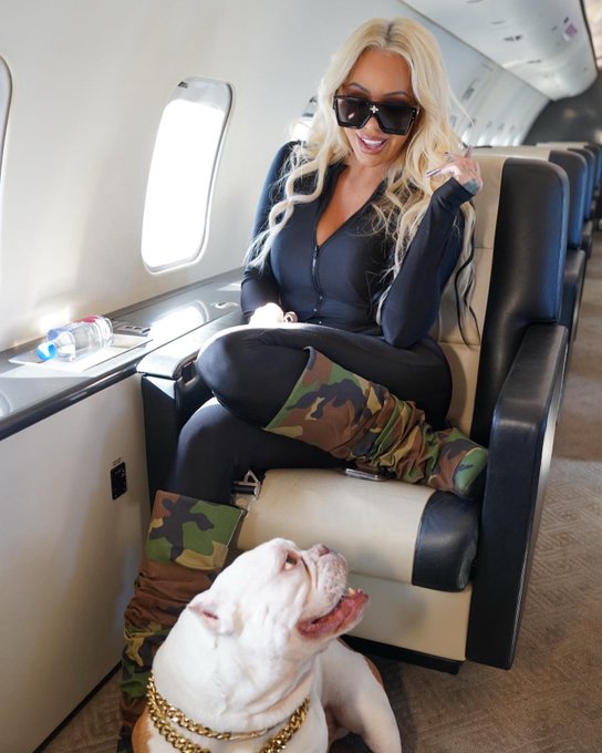 Cinderfknrella meets Pretty Woman.  Can&rsquo;t believe this is my life sometimes 🥹  So grateful, so inspired