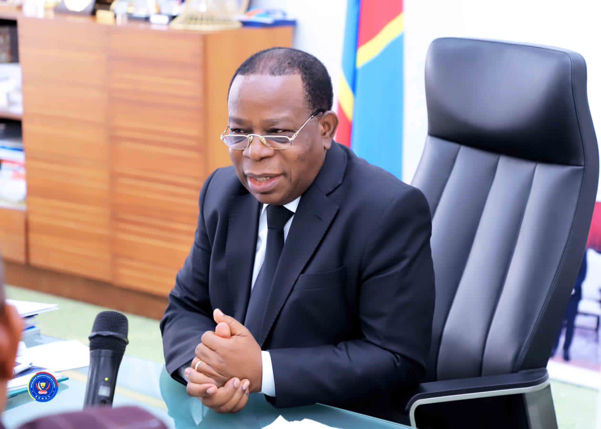 Démenti : #RDCongo : Le Prof. Modeste Bahati Lukwebo n'a fait aucune déclaration en rapport avec une campagne électorale des candidats de son parti suite à une certaine rencontre des anti élections avec la SACD. Méfiez-vous des Fake news en circulation