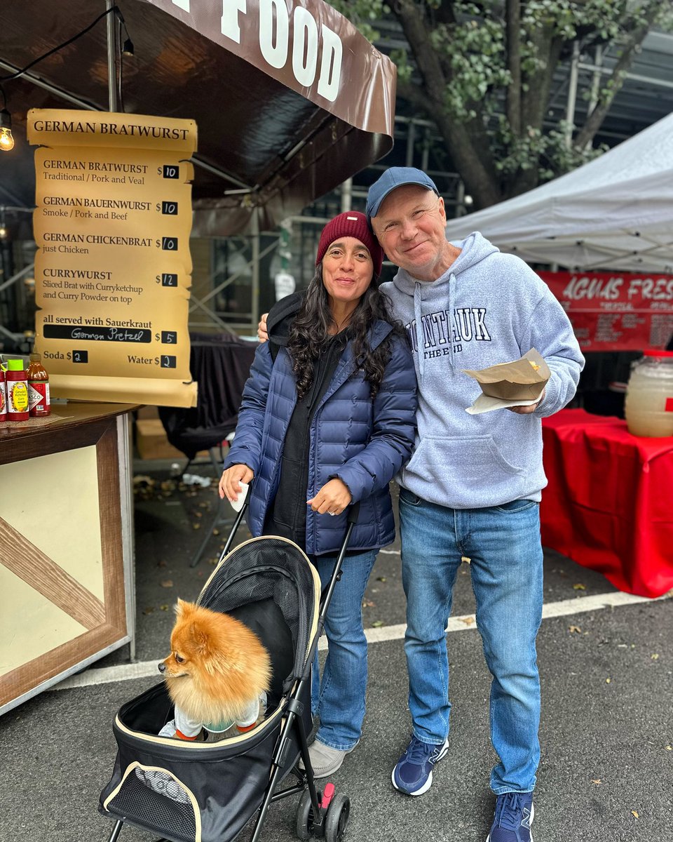No better way to finish of the 2023 street fair season than with our beloved Bratwurst Family 😍🎉 

A HUGE thank you to everyone who stopped by our fairs this weekend &amp; of course to all of our other loyal customers 🥰🫶🏼 

See you at Bryant Park Christmas Market 🎄🤩