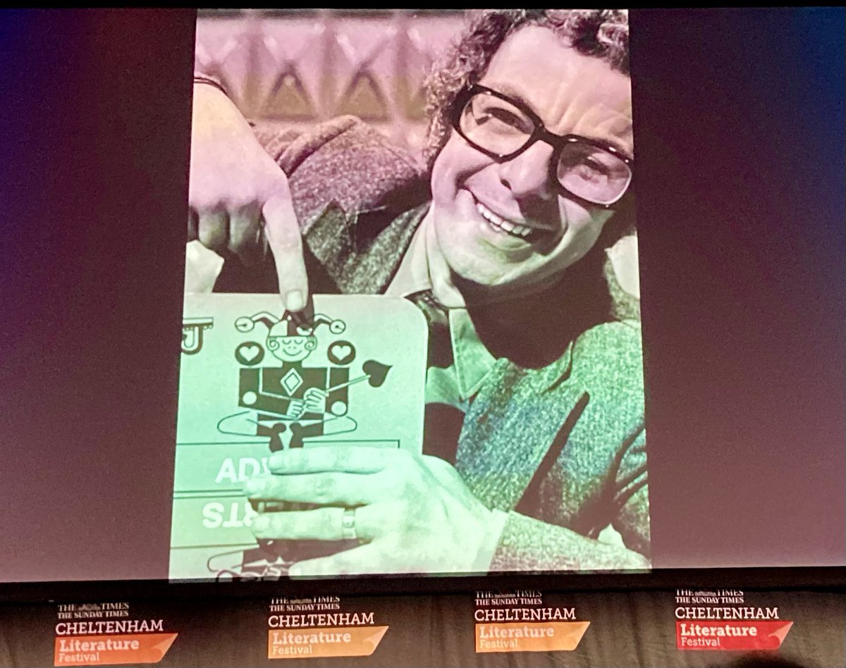 MaggyPigott's tweet image. Memories of #BarryCryer - ‘comedic royalty’, jokes and anecdotes supremo over 6 decades - celebrated at #CheltLitFest by a panel including his son Bob,  #JackDee &amp;amp; #AndyHamilton
😂😂

Showing my age, we saw him at his last #EdFringe show in 2018 - he sang too!