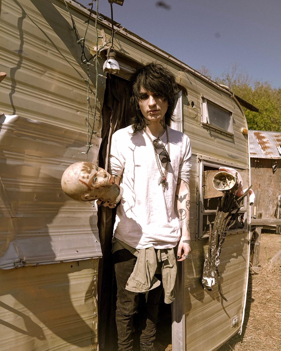 Hey MTV welcome to my crib..
This is where the magic happens