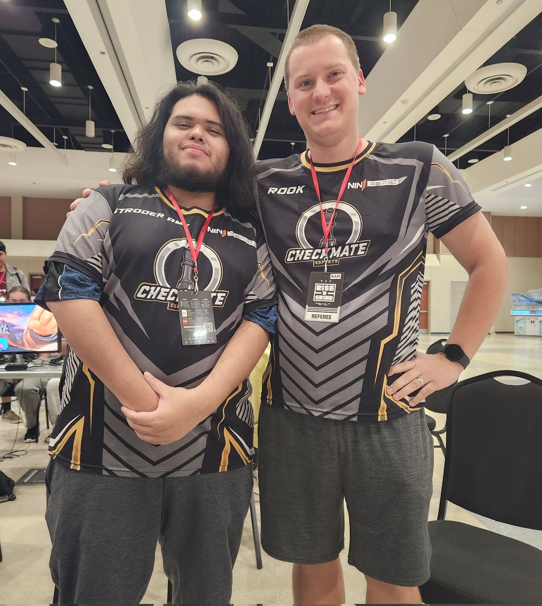 GoTeamCheckmate's tweet image. Rise 'N Grind! @StroderAme &amp;amp; @RooksTable 🤜🤛