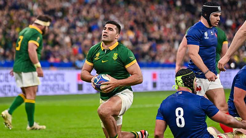 FinalWhistleIE's tweet photo. Report: @FranceRugby 28-29 @Springboks
South Africa’s hopes of retaining the Rugby World Cup are well and truly alive after they dumped tournament hosts France out with a dramatic 29-28 victory.
📄 https://t.co/DSXBTsXB35
✏️ @ben_jaycock
📸 @sportsfile
@Rugbyworldcup #RWC2023 #FRAvRSA