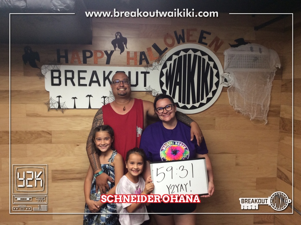 BreakoutWaikiki's tweet photo. Ohana escape room fun! 🤙

#breakoutwaikiki #honolulu #escaperooms #booknow https://t.co/57KYpaCpVK