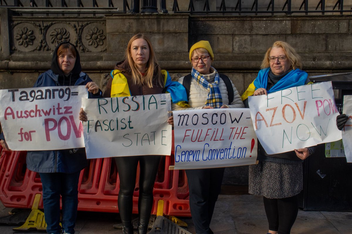 UKRProtestEdi's tweet photo. Thank you for your support! 🇺🇦🏴󠁧󠁢󠁳󠁣󠁴󠁿 We're grateful for the solidarity in #Scotland.

Our fight continues for #Azovstal Prisoners of War and justice. Next protest: Oct 22, 15:00 in Edinburgh. 

Stand united for Ukraine against #RussiaisATerroistState! https://t.co/eWw3Y1XVt5