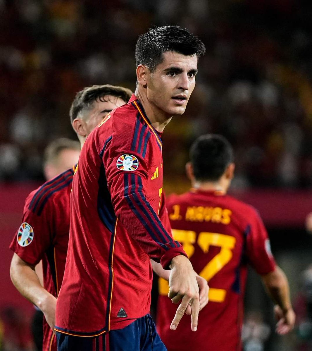 julioruizllore1's tweet photo. Hay tiempo. Quedan dos domingos. El próximo partido en casa @AlvaroMorata debe de recibir todo el cariño de la gente del Atleti para paliar tanta desconsideración de quienes no le resoetan ni cuando va con la roja. Lo escrito y hablado sobre él en los últimos tiempos es penoso. https://t.co/WcAK6JFYdX