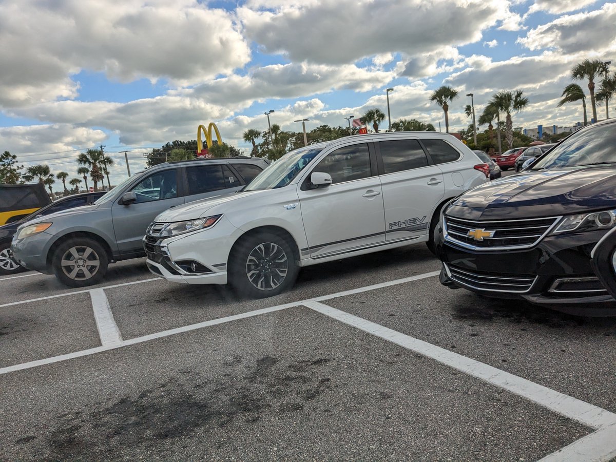 Corey D Lewis and 99 others tweet media