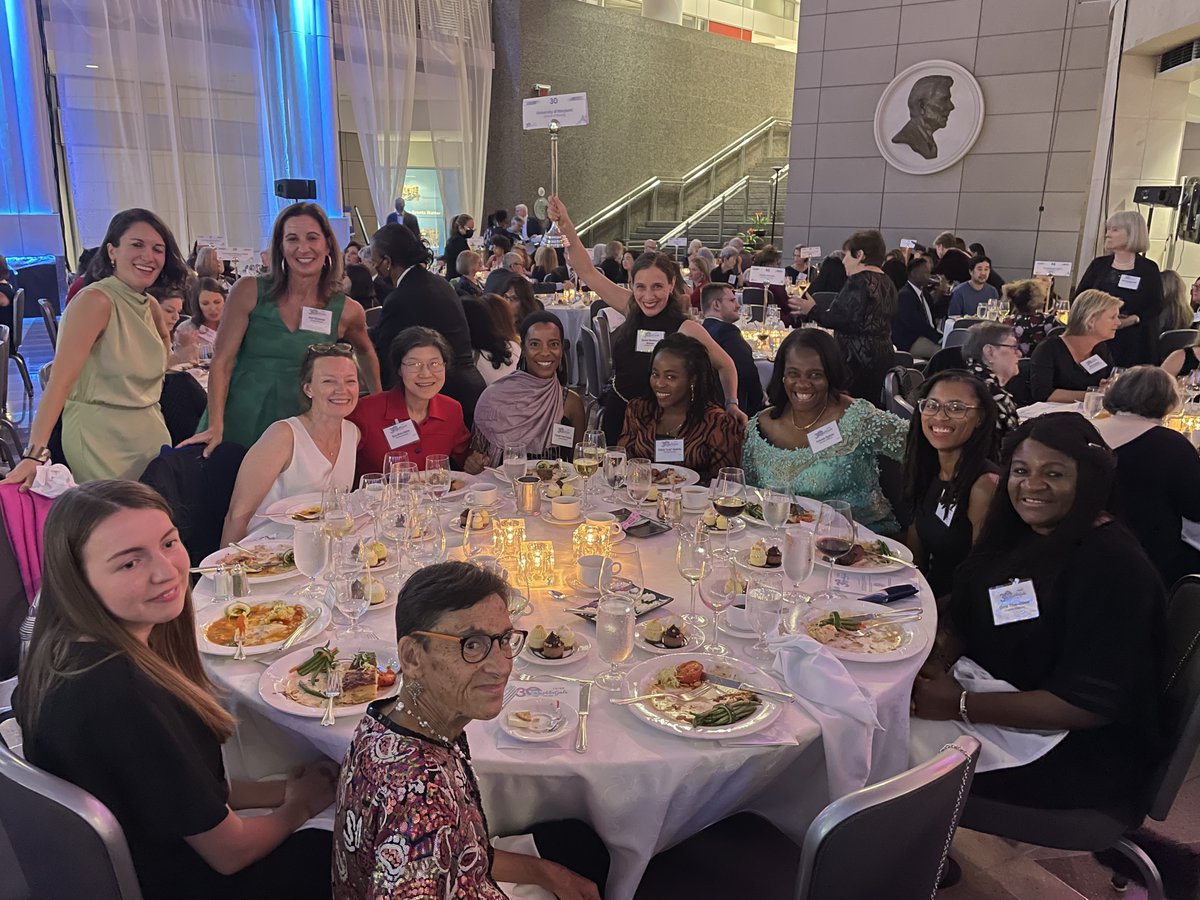 What a fantastic evening celebrating nurse scientists with #UMSON colleagues <a href="/FriendsOfNINR/">FNINR</a> #2023NightinGala