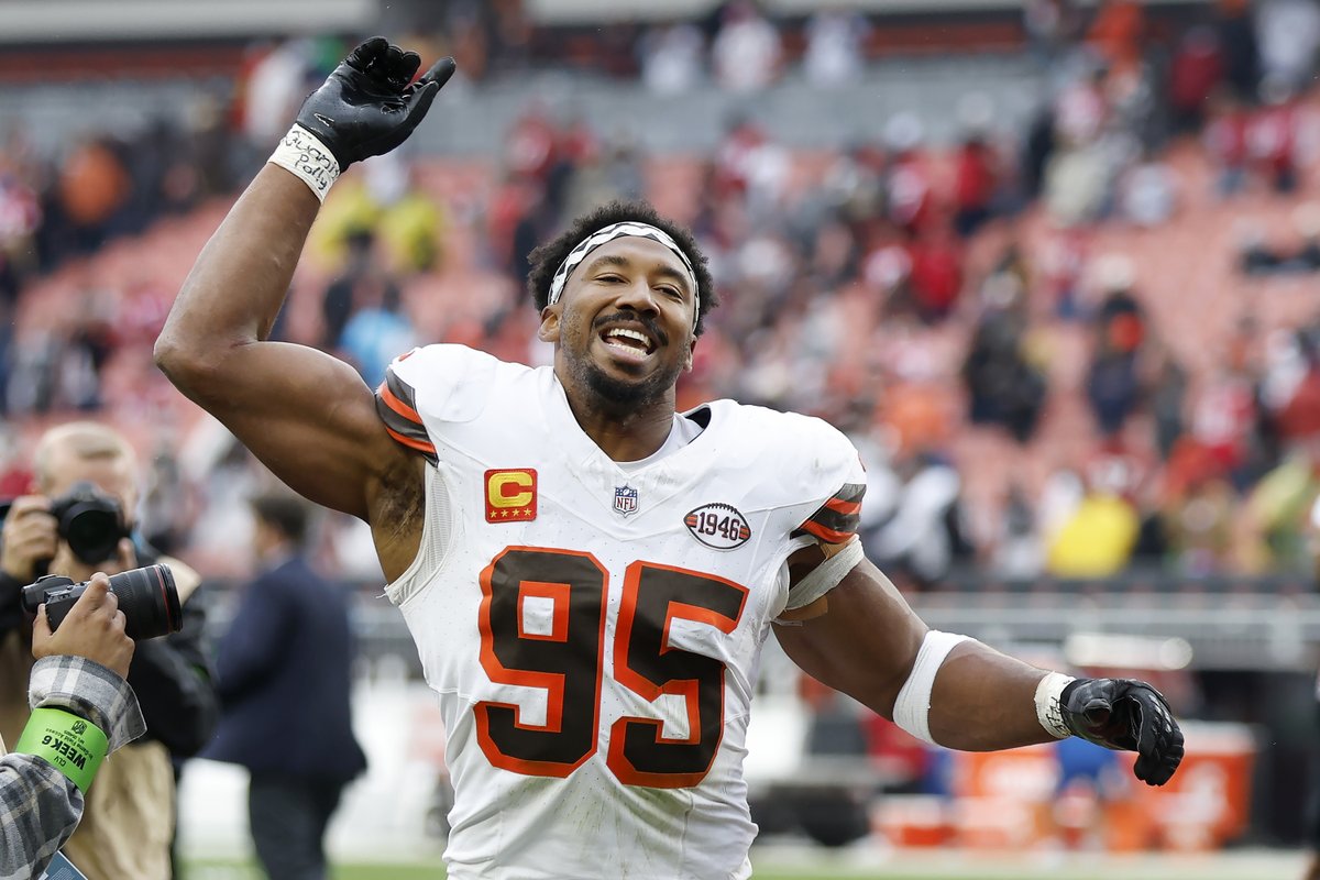NFL345 (@nfl345) on Twitter photo The <a href="/Browns/">Cleveland Browns</a> have allowed 1,002 yards this season, the 3rd-fewest by a team through its first 5 games of a season since 1970.
Only the 1971 Baltimore Colts (836 yards allowed) and the 1970 Minnesota Vikings (945) allowed fewer. The <a href="/Browns/">Cleveland Browns</a> have allowed 1,002 yards this season, the 3rd-fewest by a team through its first 5 games of a season since 1970.
Only the 1971 Baltimore Colts (836 yards allowed) and the 1970 Minnesota Vikings (945) allowed fewer.