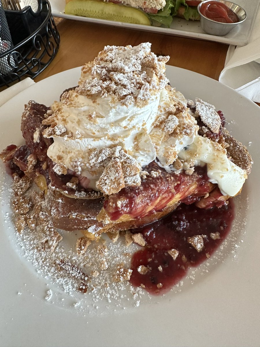 Briannalowery03's tweet image. TBT to when i had cannoli french toast 😩🤝 #AJuNice_MrPHL #MrPHL2023 #AJuNice