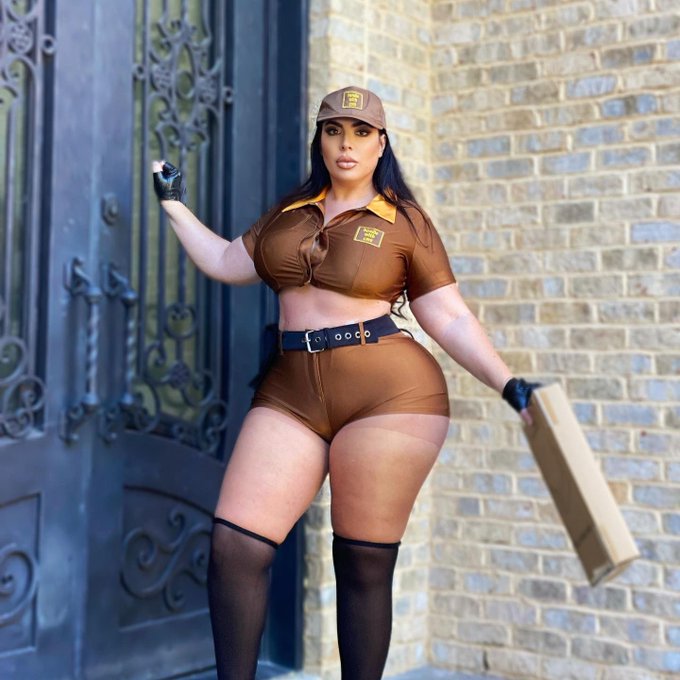 Special Delivery 📦 https://t.co/ZIChGQnnWC