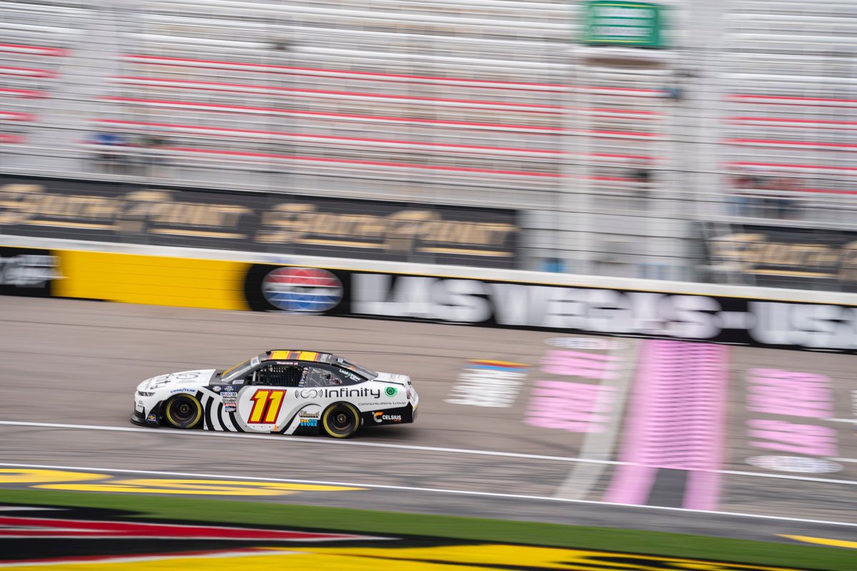 LayneRiggs99's tweet photo. Top 10 finish in the NASCAR @XfinityRacing series in only my 2nd start!!!

Raced up front all day with some of the best in the business and learned a ton

So thankful to @gocinfinity and @KauligRacing for letting me live out my dream

I’m hungry for more 💪🏻 https://t.co/w7GNs1fvjC
