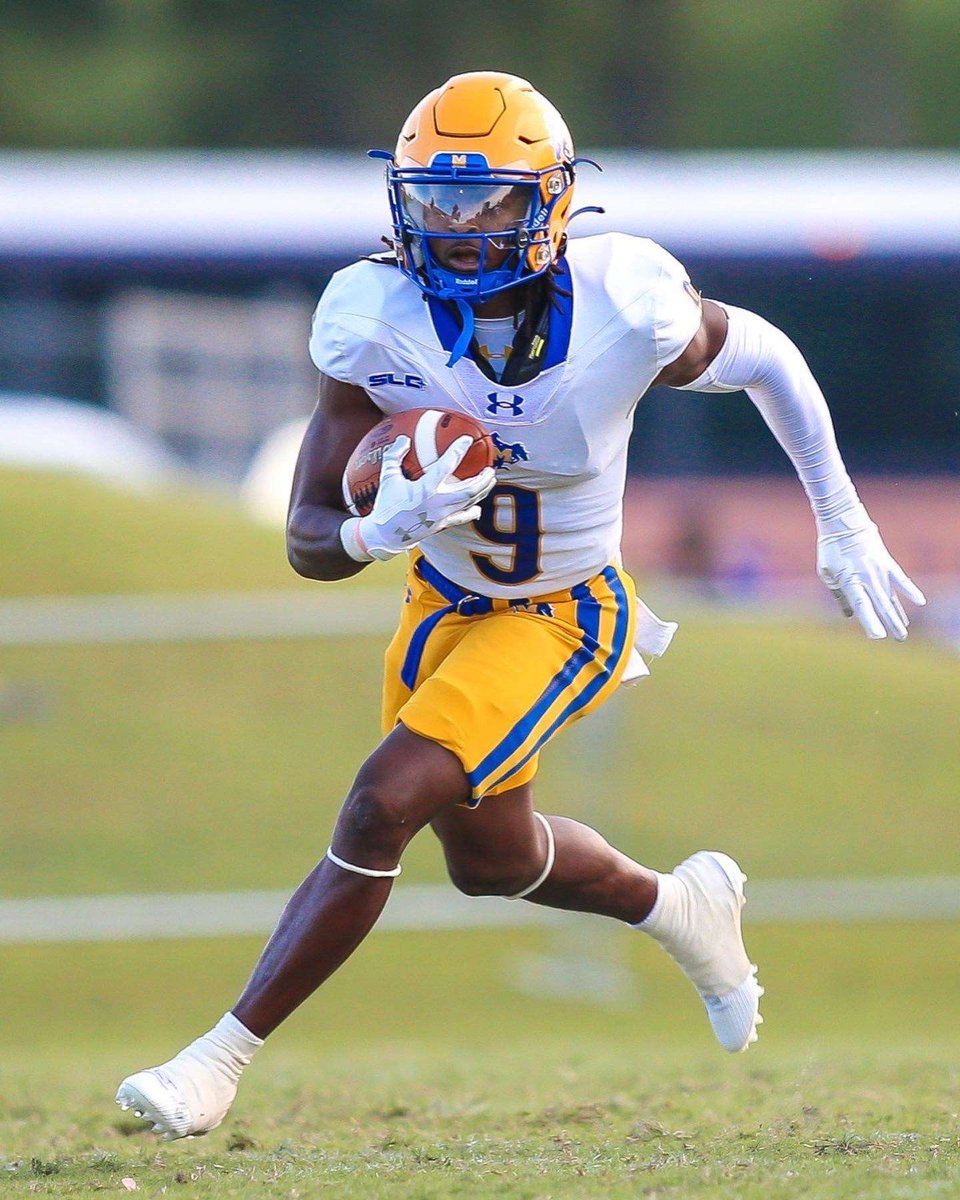 2feddmari's tweet photo. #AGTG Blessed to Earn an offer from Macneese State University 🔵🟡@Nick_Louvier1 @CoachTReese @JuCoFootballACE @JUCOFFrenzy https://t.co/1Gpem9GJ5e