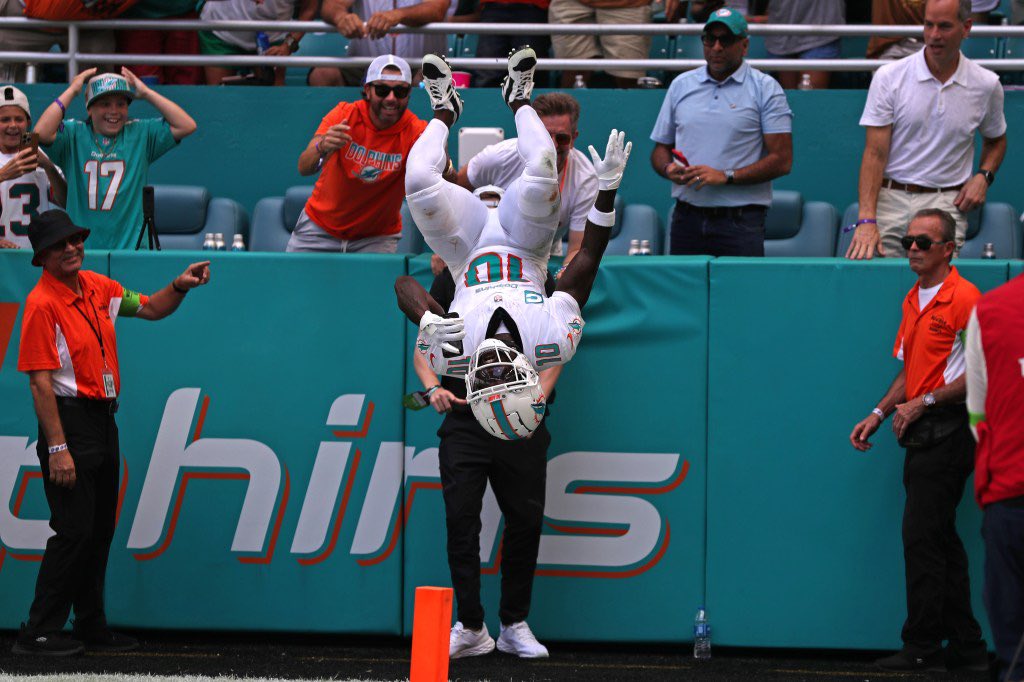 TheExclusives's tweet photo. @blakeferguson44 @thephinsider @MiamiDolphins This one better https://t.co/CTmNv12IlG