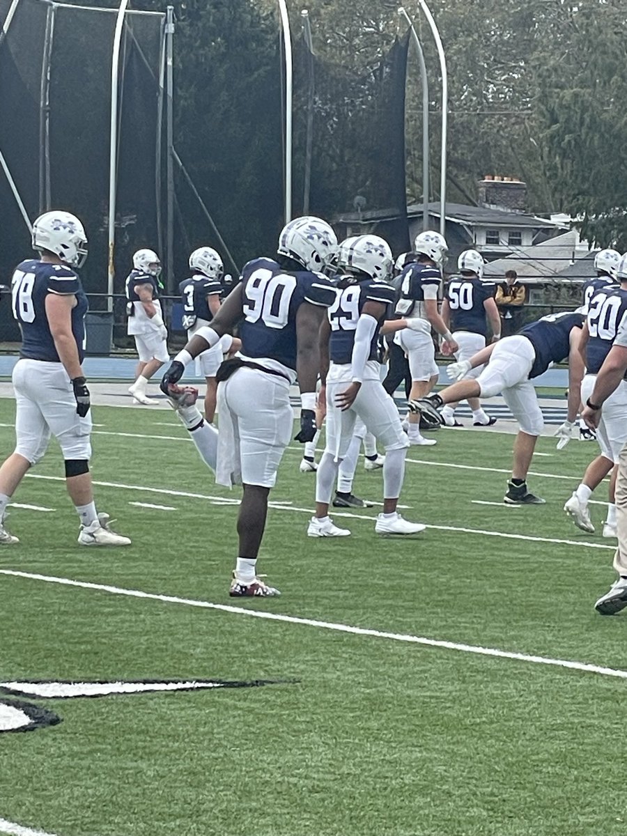 EEACS_CoachFord's tweet photo. @CavinKing55 #90 @AnthonyJRoman23 #53 @JyhmiekR #9. Keep making us proud fellas. https://t.co/8MJBI8NUZ5