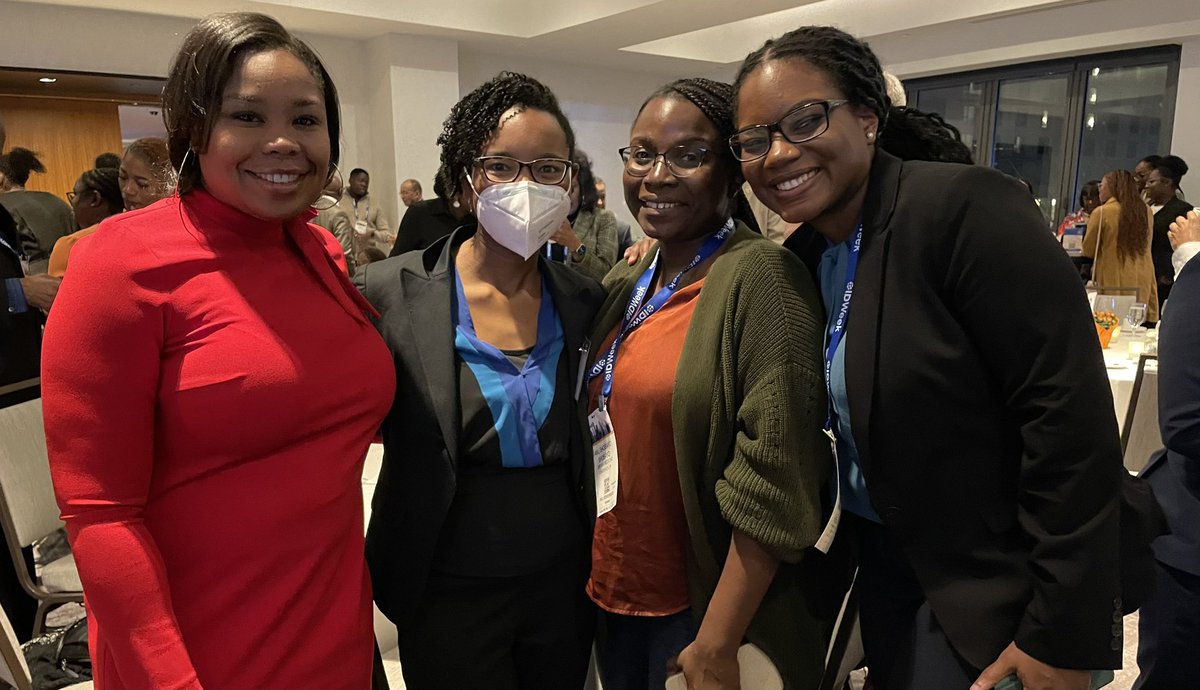 One of the best parts of #IDWeek2023 was meeting for first time other ID detectives from Boston area: @PinkneyJodian and Anu Shonayo. Even better to learn that Jodian is the sister of a @WilliamsCollege alumni and friend. cc:@IDWeekmtg @id_bmc @ProvBosCFAR @mgh_id