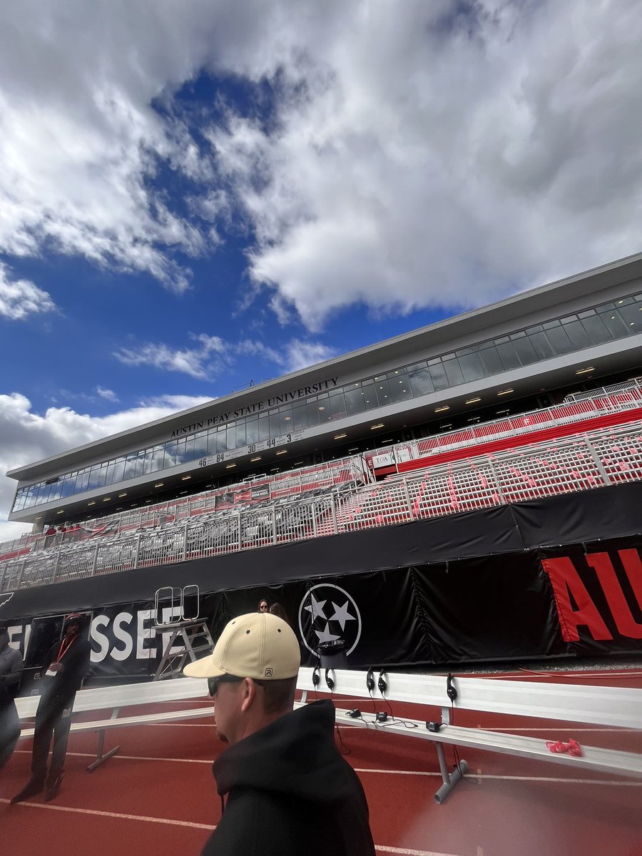 Had a great time <a href="/austinpeay/">Austin Peay State University</a> and thanks for coach @APSUCoachJones for inviting me <a href="/hiramhornetsFB/">Hiram Hornets Football</a> <a href="/coachhalbrooks/">Stan Halbrooks III</a> <a href="/DLineclub/">Defensive Linemen</a> <a href="/CoachFominaya/">Coach Fominaya, Ed.D.</a>