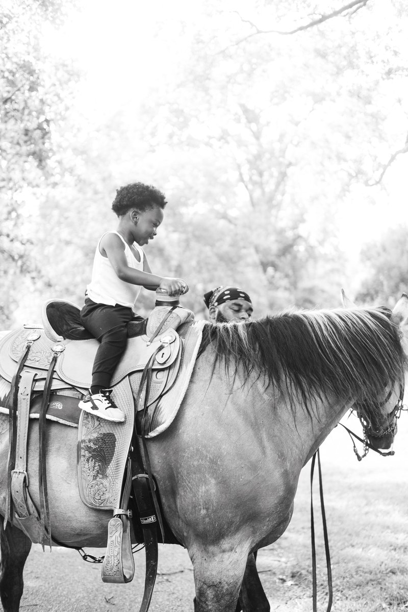 Little Boys on Horses! 💜💜💜

#fujifilmxh1 #love #documentaryphotographer