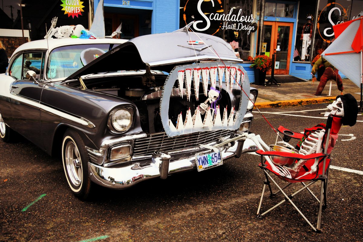 The 2023 Haunted Hot Rods car show from this Saturday, October 14 at Spirit of Halloweentown! 

We have two weekends left in our 2023 season. Check out what's coming up in our final two weeks at spiritofhalloweentown.com/schedule/