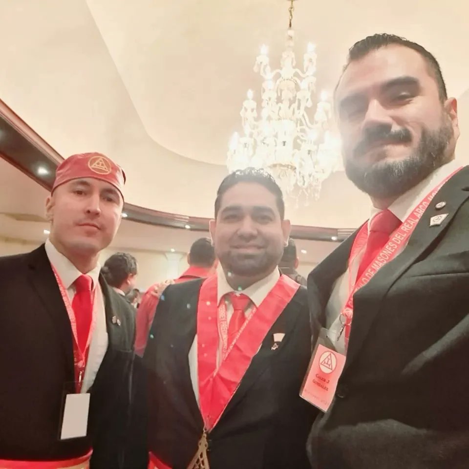 CalebJonathan's tweet photo. Ecos de amistad de la Convocación por la visita oficial de nuestro GSS a Monterrey....
Mis amigos y COMPAÑEROS
#RealArco https://t.co/ozc4Vy3diA