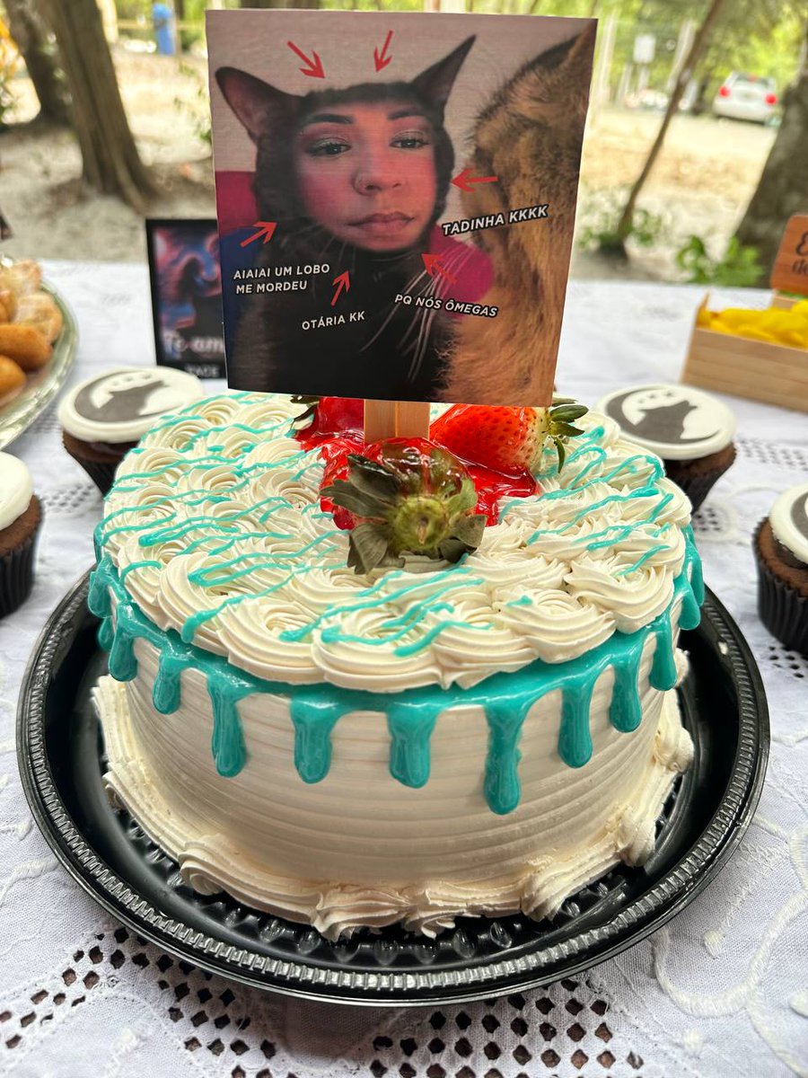 anakau VAI VER O BTS ✨💖 tweet media