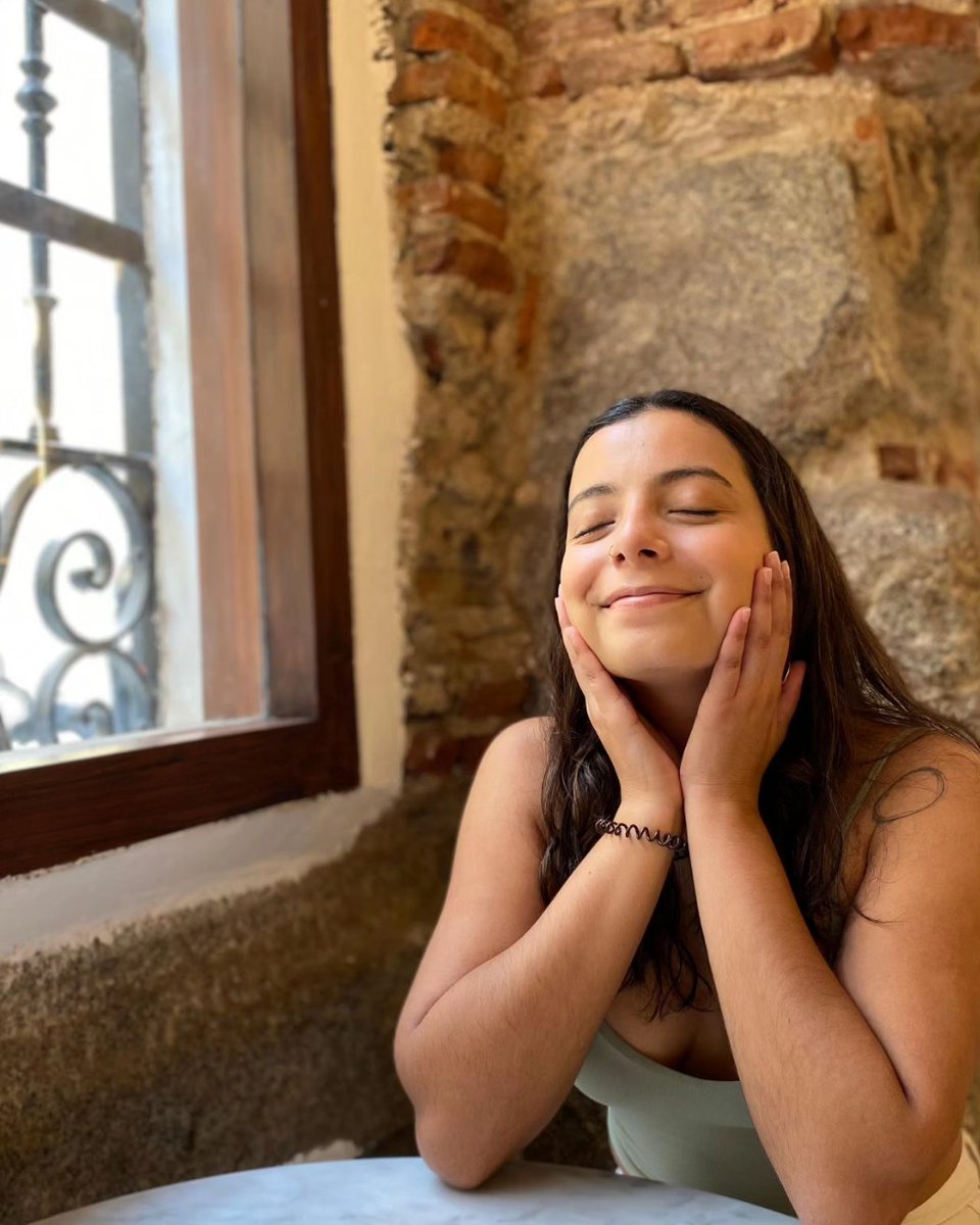 MariaRinconZ's tweet photo. Hasta en la cédula las voy a poner marica ✨24✨ https://t.co/WcYij3kyjE