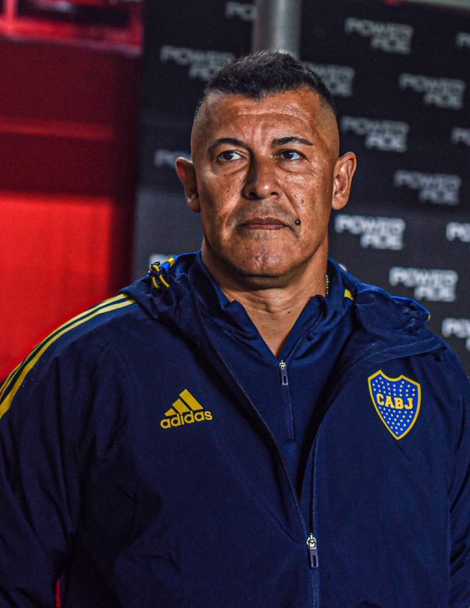 AtaqueFutbolero's tweet photo. 😳🇦🇷 Desde AGOSTO hasta HOY, el Boca de Jorge Almirón suma 2 TRIUNFOS en los últimos 16 PARTIDOS (!) jugados, entre todas las competencias, por TIEMPO REGULAR.

➖ 0-0 vs Nacional
➖ 2-2 vs Nacional
✅ 3-1 vs Platense
➖ 0-0 vs Racing
❌ 0-1 vs Sarmiento
➖ 0-0 vs Racing
❌ 0-1 vs Tigre
➖ 2-2 vs Almagro
❌ 0-1 vs Defensa
✅ 3-0 vs Central Córdoba
➖ 1-1 vs Lanús
➖ 0-0 vs Palmeiras
❌ 0-2 vs River
➖ 1-1 vs Palmeiras
❌ 3-4 vs Belgrano
➖ 1-1 vs Talleres

Así y todo, está en la FINAL de Copa Libertadores y en la SEMIFINAL de Copa Argentina. 🔮