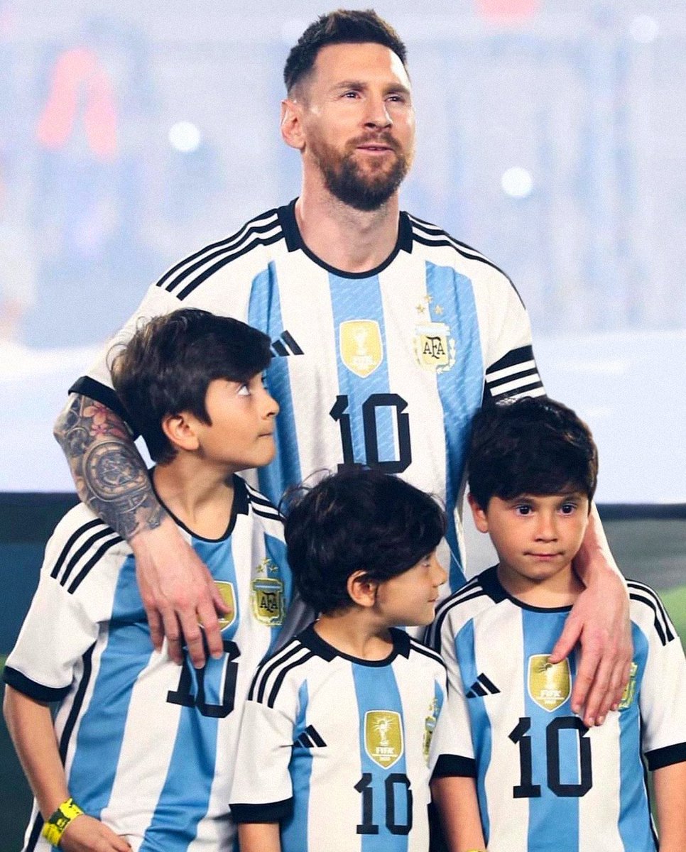 📸 Tremendo FOTÓN de los Messi.

Buenas noches. 🇦🇷 🫶🏻
