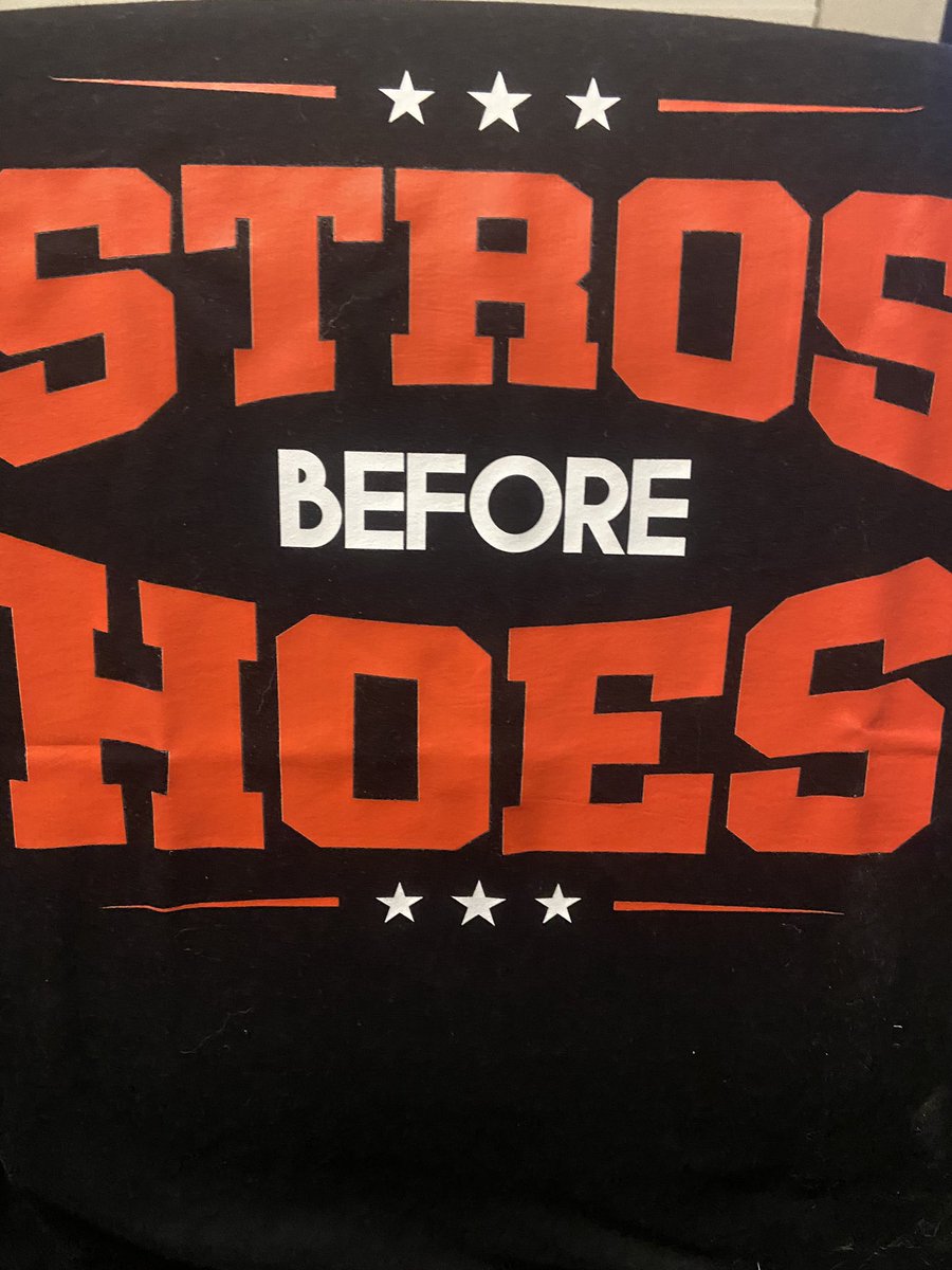 _Shakabam's tweet photo. New favorite shirt #letsgostros https://t.co/79AITKFcTa