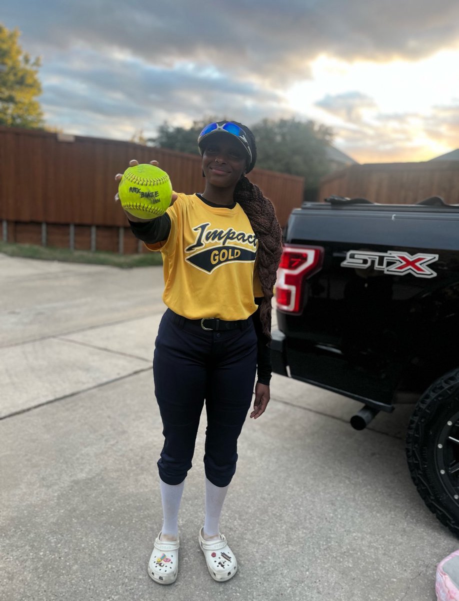 igntx2025's tweet photo. Congratulations to our 2025 SS/OF Cadence Washington on her 💣 this weekend at the Aggieland Classic!!!!! #CowartSportsEvents #csedingeralert #aggielandsouthwestclassic @ImpactGoldOrg @TXDiamondDasher https://t.co/FK3fDyyYNk