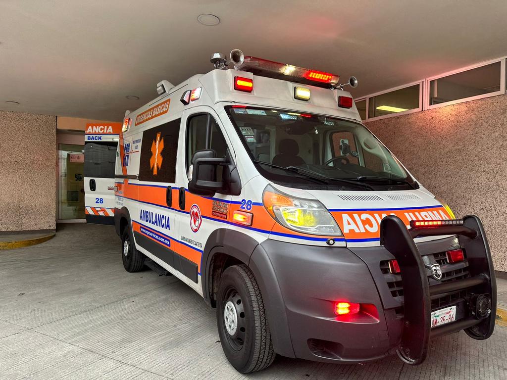 CPRServicesMx's tweet photo. Unidad 28 realizo traslado de paciente Femenina por sepsis de la Clínica 57 del IMSS al Hospital Boutique para continuar con su tratamiento. 

Agradecemos su confianza.

#cprservicesmx #ambulanciasverificadas #siempreprofesionales #serviciodeambulancia #traslado https://t.co/IeJM2pFXzW