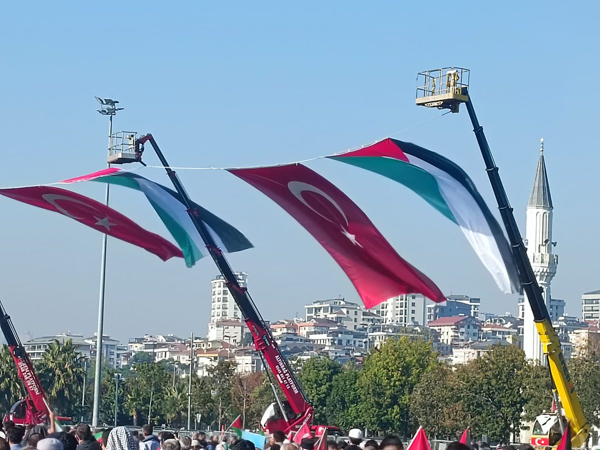 arianicoleangel's tweet photo. Allah'ım yaptığımız çalışmaların tesirini arttır. Zalimlerin ve emperyalistlerin hesaplarını başlarına çevir. #filistin ve #Gazze direnişinde ki kardeşlerimize görünür görünmez yardımlarını gönder Ayaklarımızı sabit kadem eyle.Bizlere şuur ver
#PalestineGenocide #GazzeUnderAttack https://t.co/oYK1NsYhZO